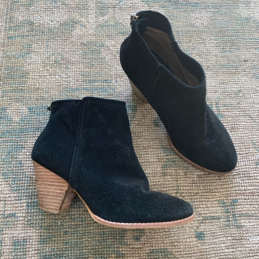 Splendid Black Suede Booties